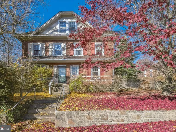 207 E Evergreen St, West Grove, PA 19390