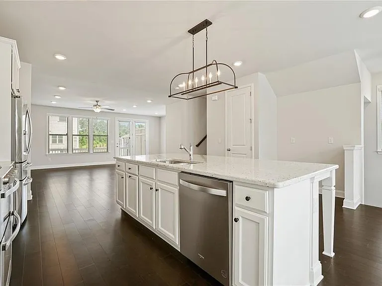 4240 Hickory Pine Aly — Photo 8