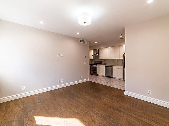 5th image of 1117 Lafayette Ave #2F