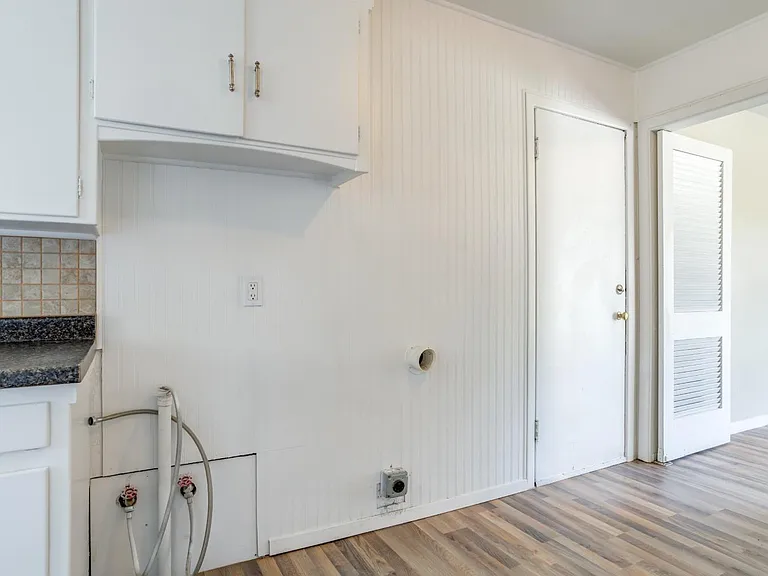 3411 41st St — Photo 22