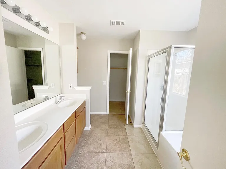 104 Cattail Cv — Photo 13