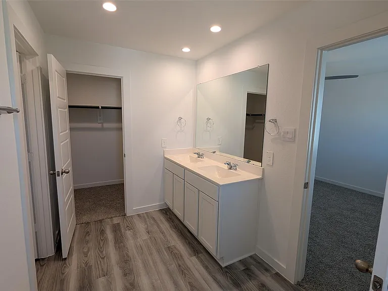 10610 Wellesley Terrace Trl — Photo 16