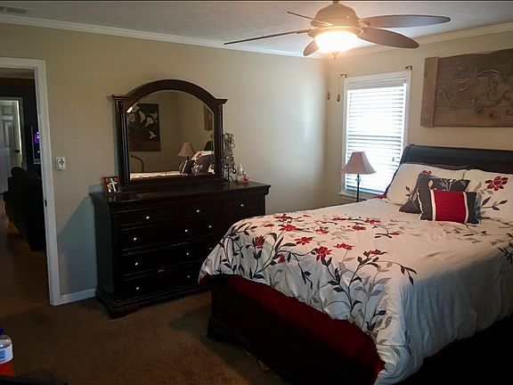 5th image of 1327 Deep Wood Ct