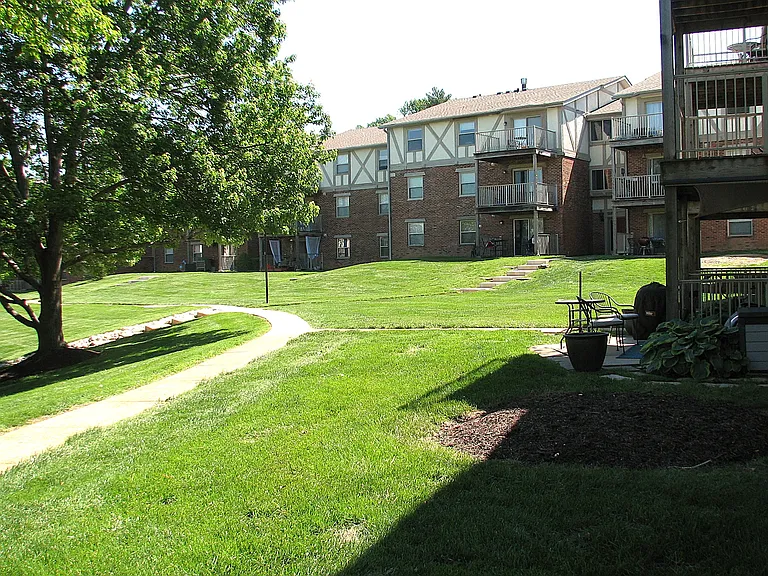 1380 Willow Brook Cv #1 — Photo 9