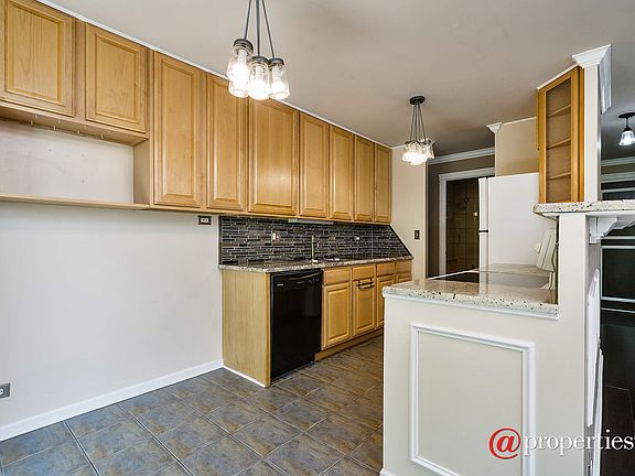 Kitchen / Breakfast Room