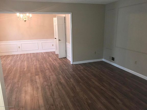 4th image of 4689 Big Horn Dr S