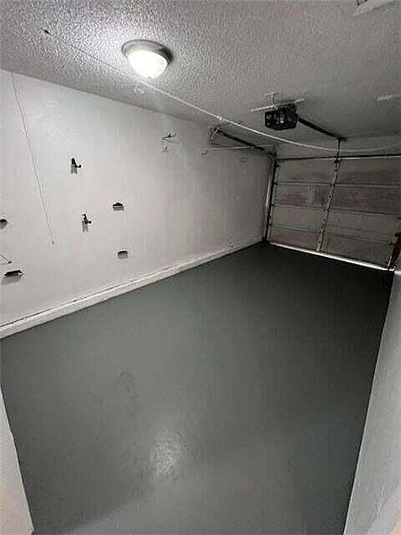 1st image of 1068 Grandview Cir