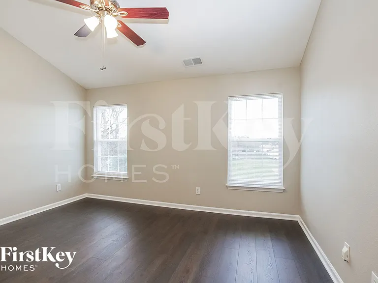 11720 Winter Pine Ln — Photo 9