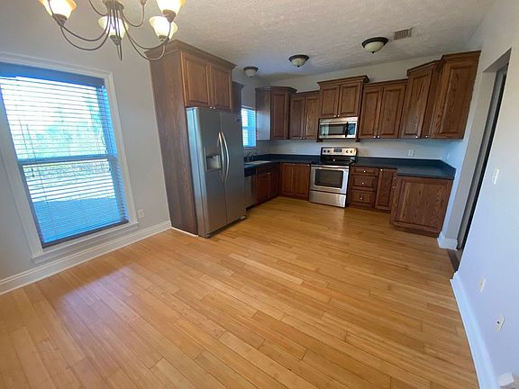 5th image of 2646 Avondale Ct