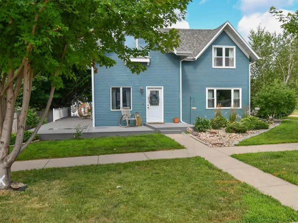 609 Canyon Ave, Garretson, SD 57030