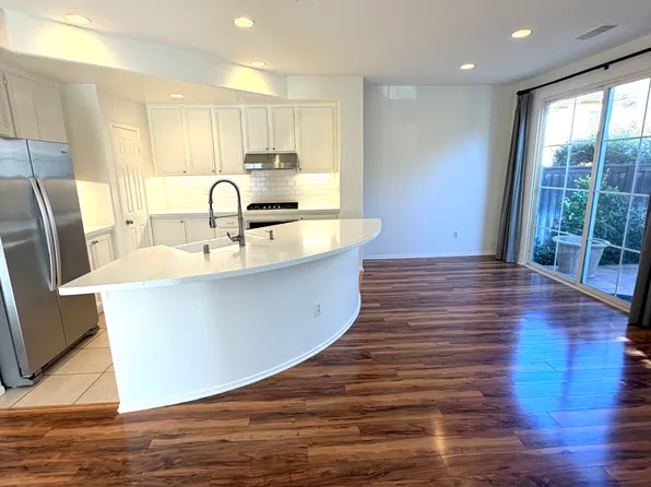 24162 Fushia Ct, Valencia, CA 91354