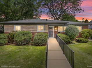 23580 Radclift St, Oak Park, MI 48237
