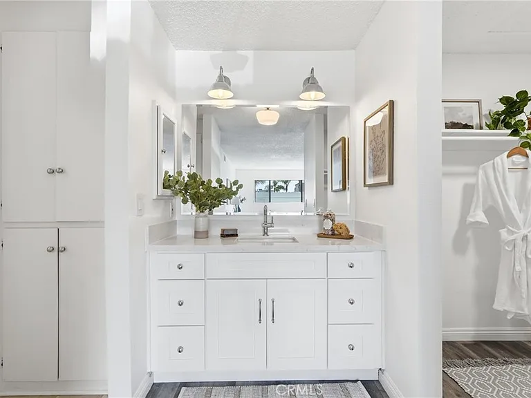 24420 Alliene Ave #3 — Photo 17