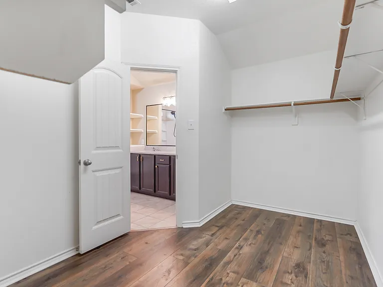 6353 Seagull Ln — Photo 16