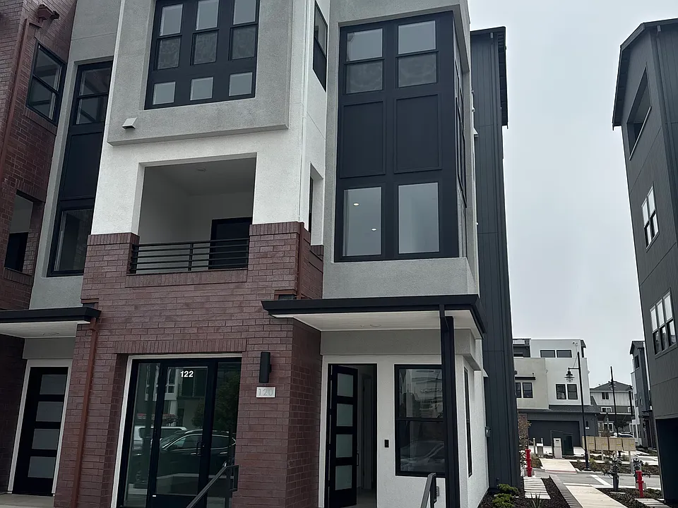 120 10th St