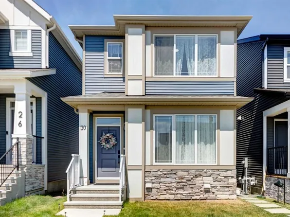 30 Creekside Heath SW, Calgary, AB T2X 4B9
