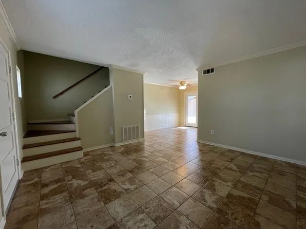 526 E Orange St #3, Angleton, TX 77515