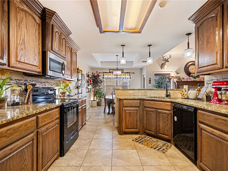 2602 Retta Dr — Photo 15