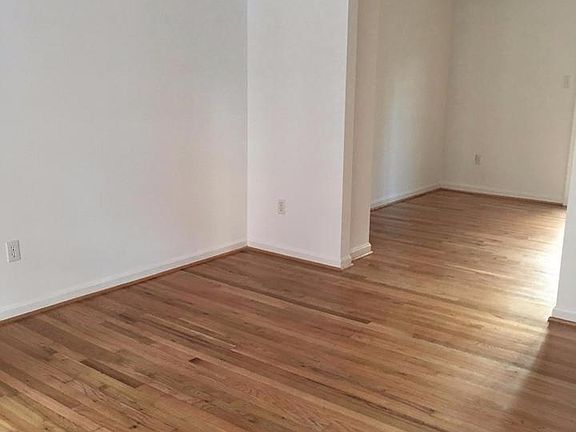 4th image of 6756 Kenwood Forest Ln #28