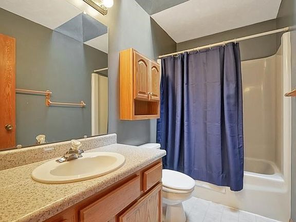 4th image of 6800 Leisure Ln