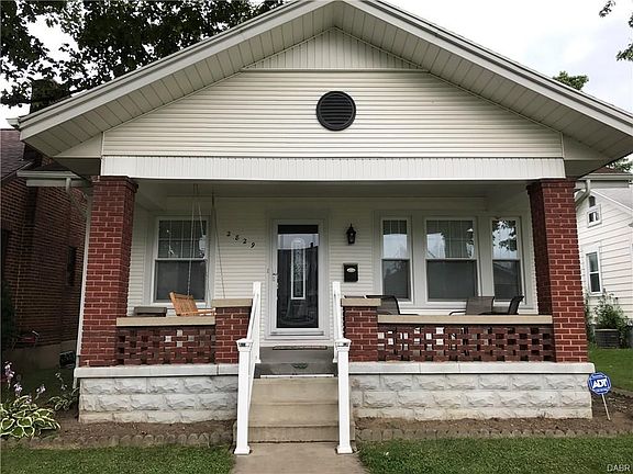 2nd image of 2829 Whittier Ave