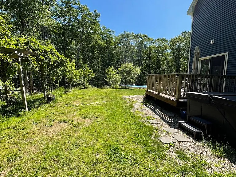 7 Browns Freehold — Photo 6