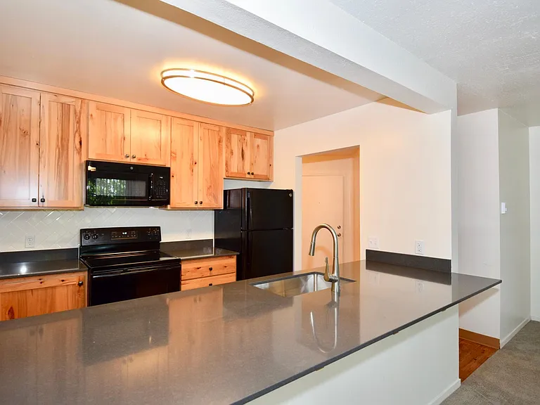 Ridge at Mountain Park — Photo 35