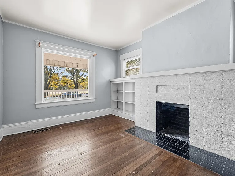 1402 W Market St #1402 — Photo 12