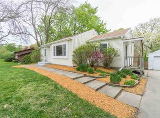 1208 Rainbow Dr, Waterloo, IA 50701