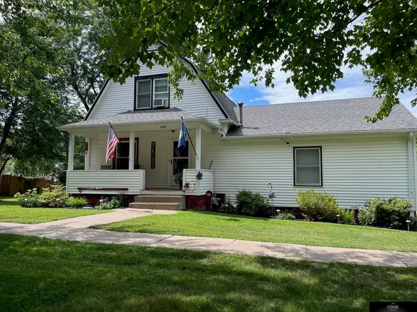 1259 N Linden St, Wahoo, NE 68066
