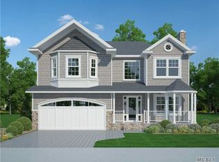 11 Edgewood Dr, Syosset, NY 11791