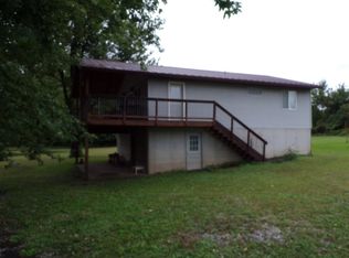3750 Midway Beach Rd, Muscatine, IA 52761