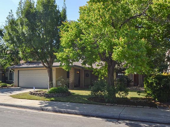 2nd image of 1795 E Pryor Dr