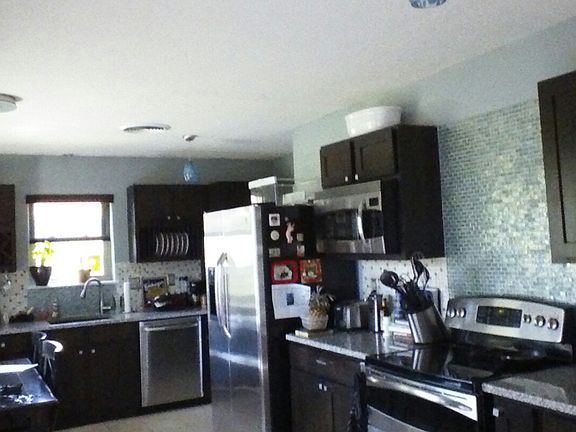 4th image of 336 Rosewood Dr