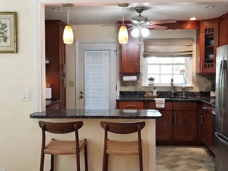 Kitchen Bar in Dining Room
(virtually staged)