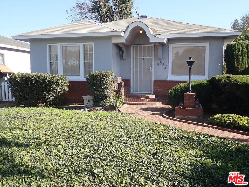 1st image of 912 Crenshaw Blvd