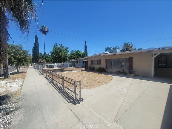 3rd image of 1594 Bordwell Ave
