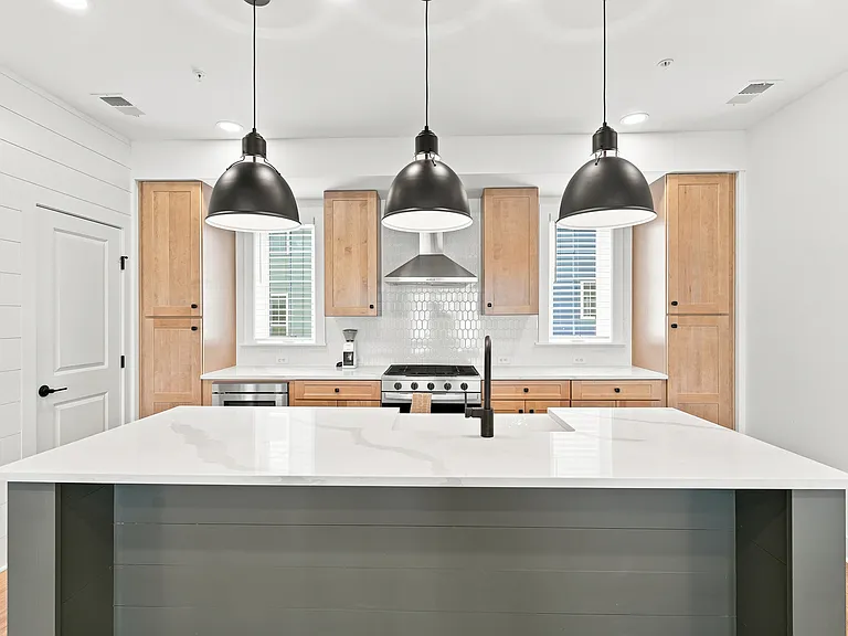 344 Highbridge Ln — Photo 7