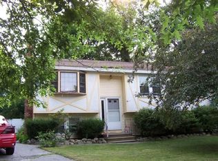 30 Berry Ct, Milford, NH 03055