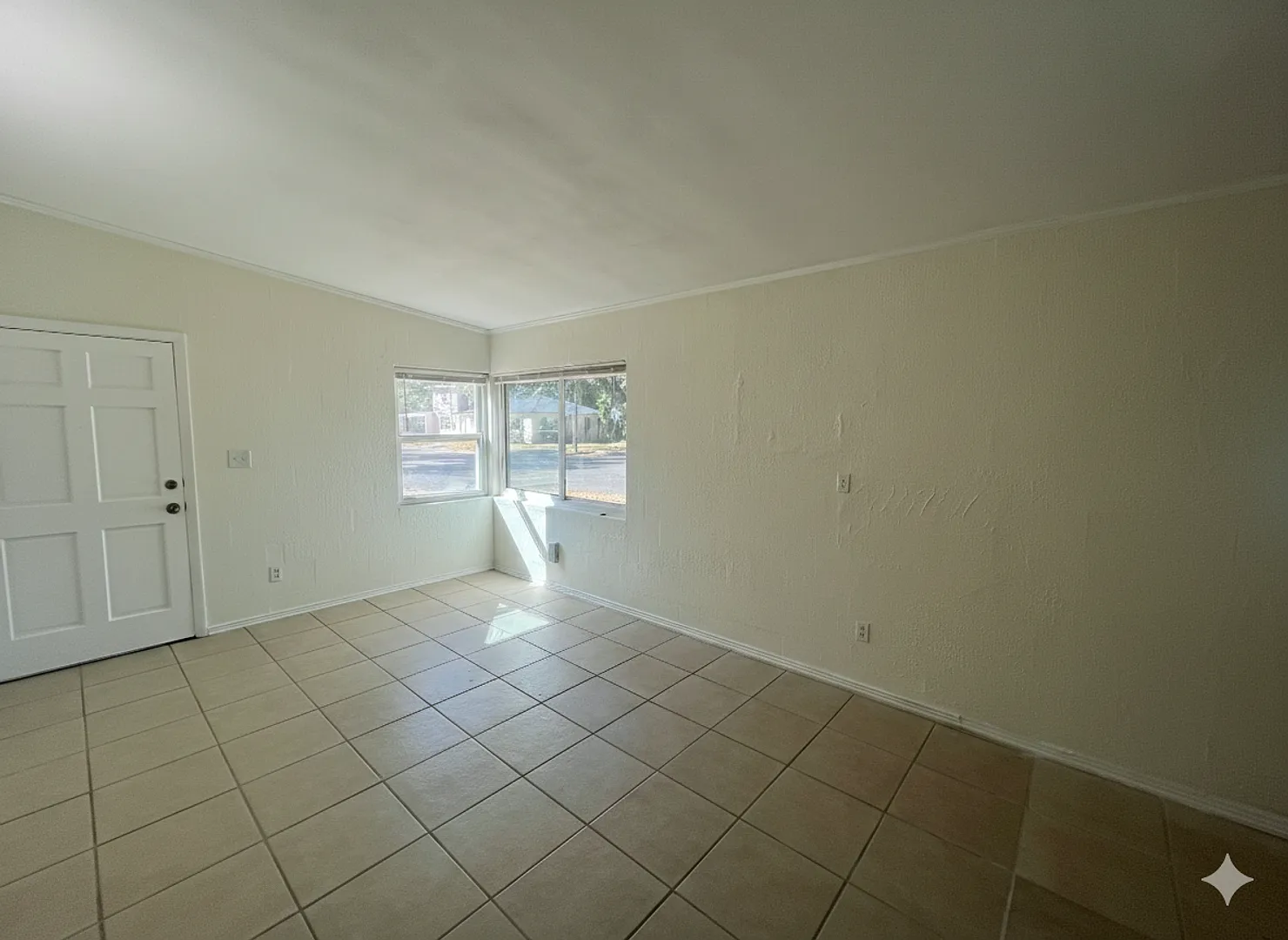 3-Bedroom Home in the Heart of College Park — Photo 4