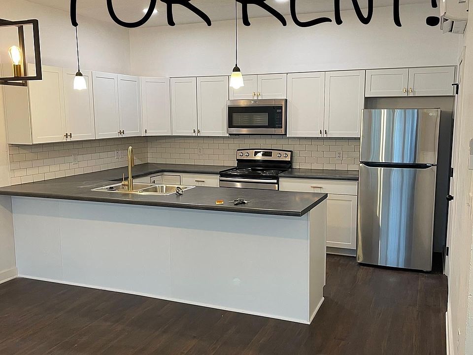 1st image of 332 E South Ave #332