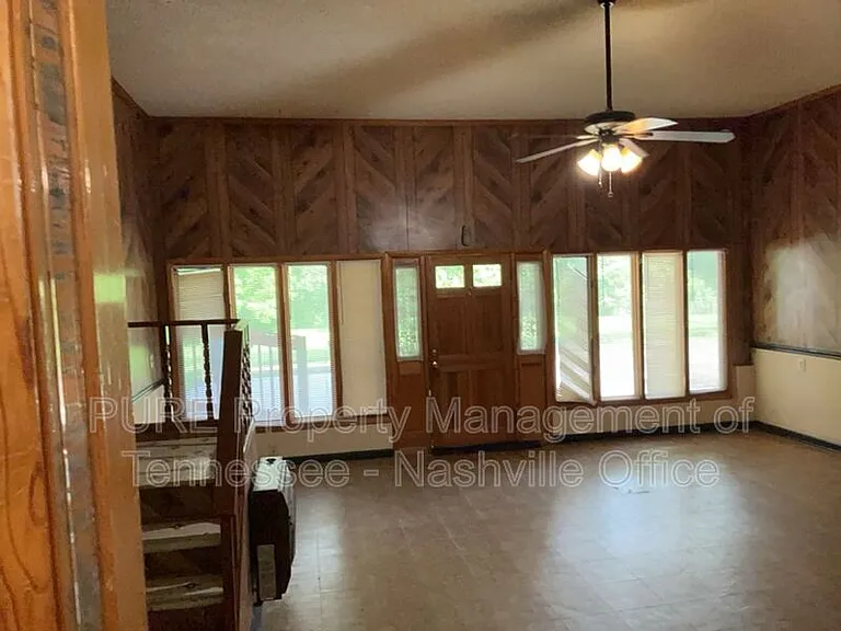 3912 Hydesdale Ln — Photo 8