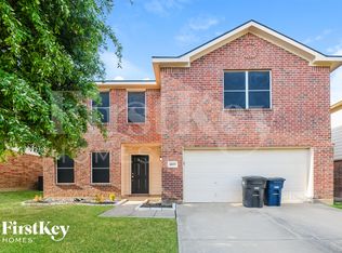 4825 Leaf Hollow Dr, Fort Worth, TX 76244