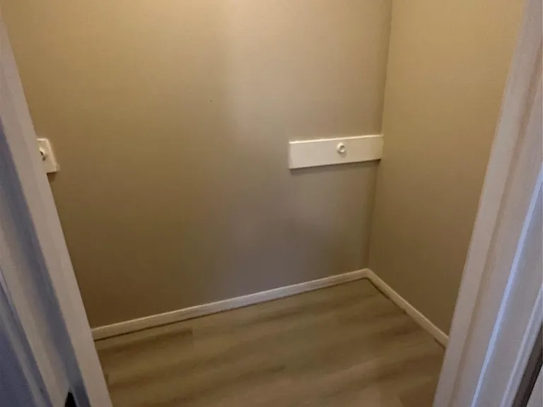 15935 Kenbrook Dr — Photo 14