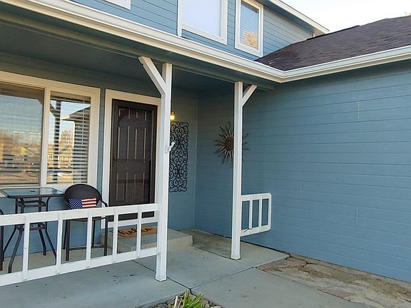 4th image of 489 Stevens Cir
