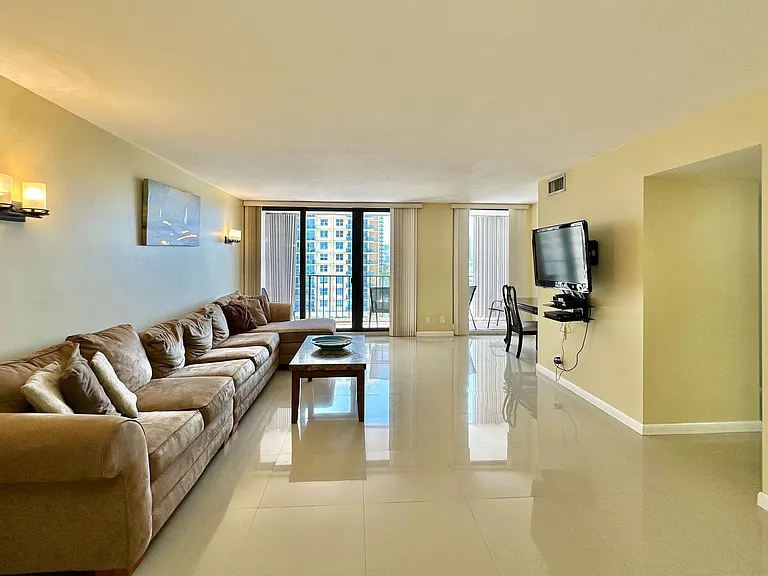 2401 S Ocean Dr #707 — Photo 16