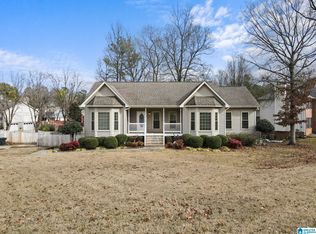 400 E Milgray, Calera, AL 35040