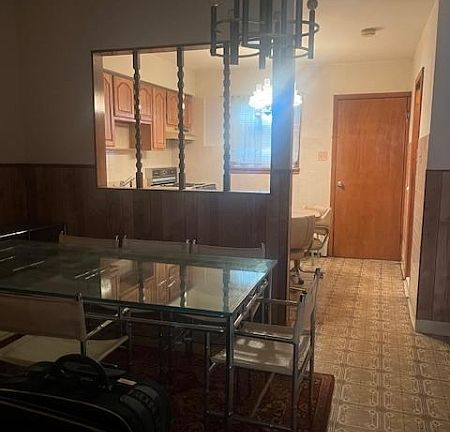 2nd image of 408 Chestnut Street