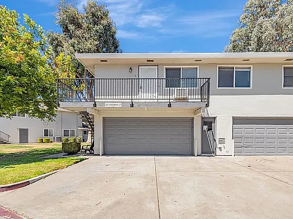 262 Tradewinds Ct #4 — Photo 10
