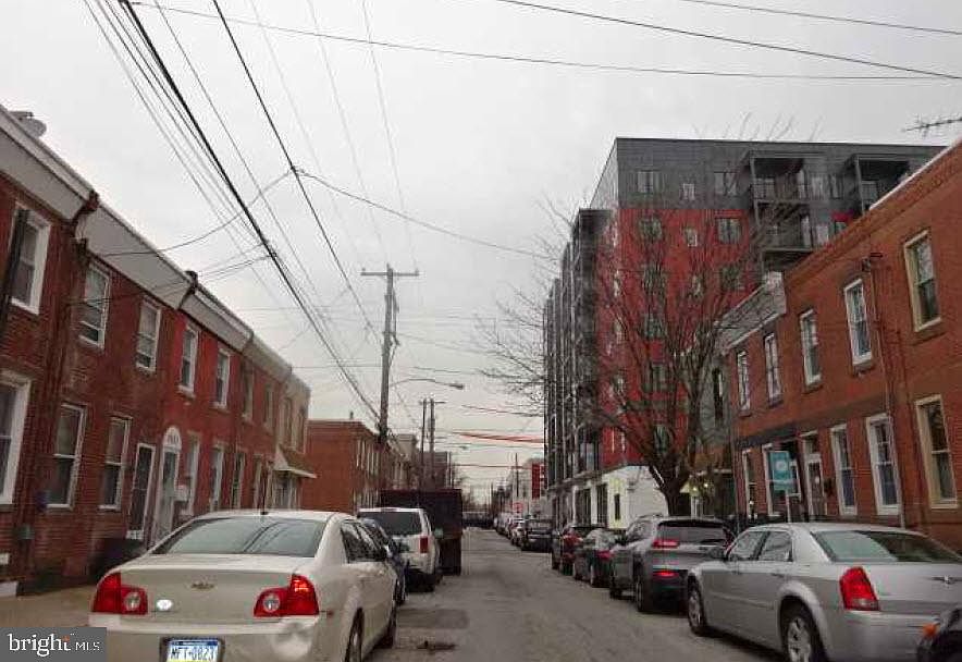 2nd image of 2538 Cedar St